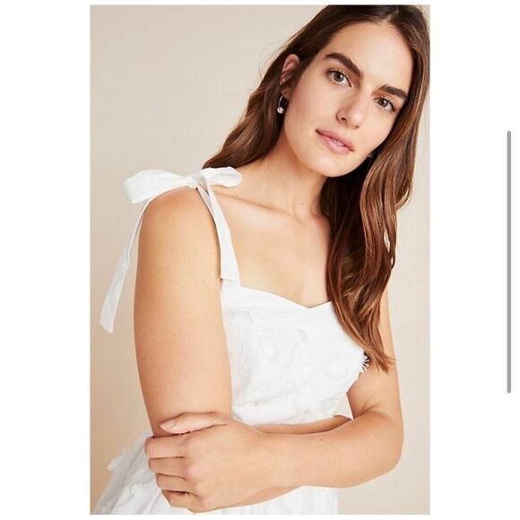 New Gal Meets Glam Anthropologie Floral Tie Shoulder Dress Size 0 White Romantic - Picture 11 of 13